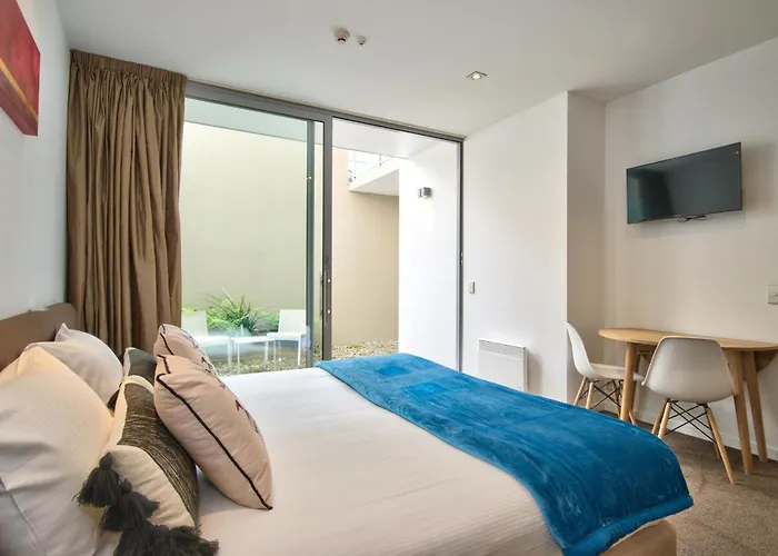 Charlies Queenstown Studio Apt 103B